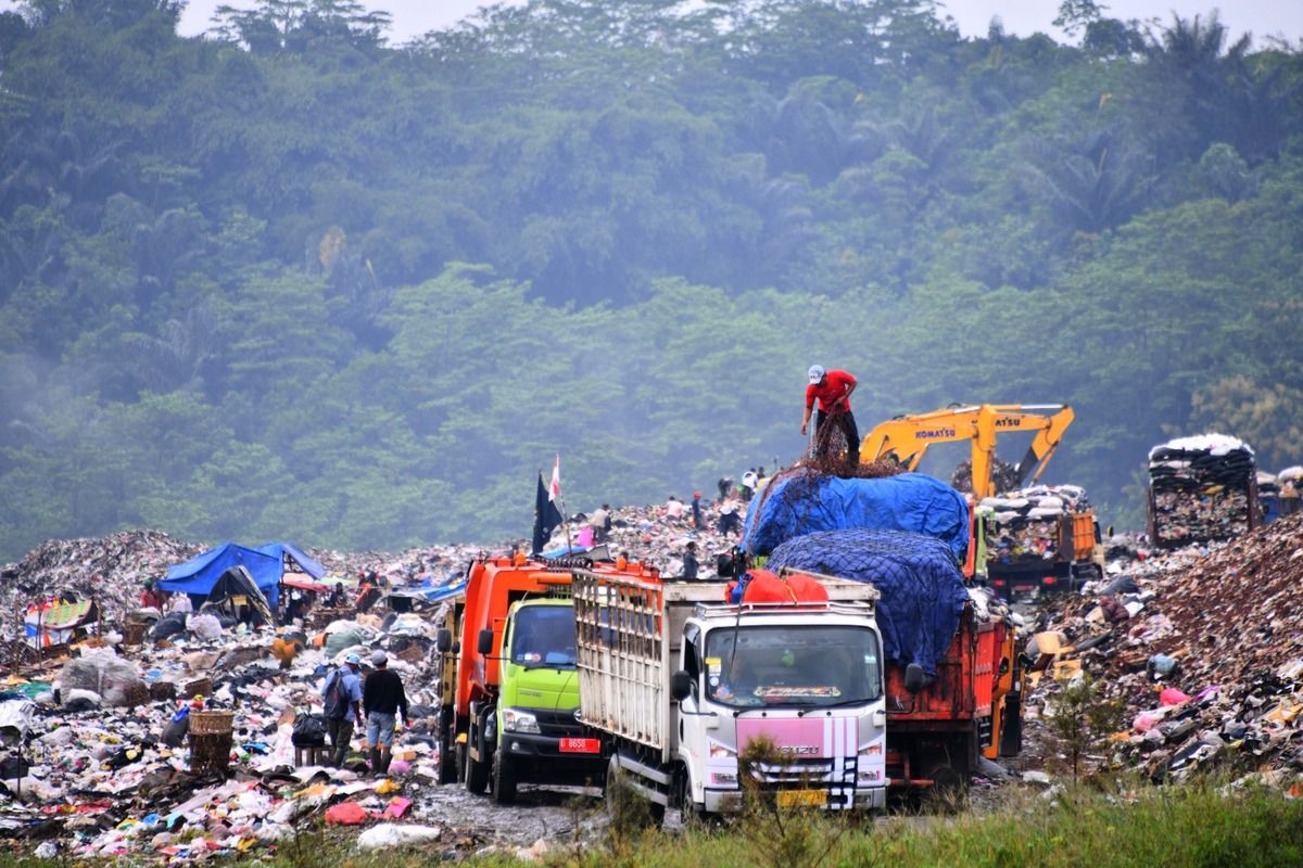 Bandung Barat Masih Bergantung ke TPA Sarimukti, Pemilahan Sampah Perlu Ditingkatkan