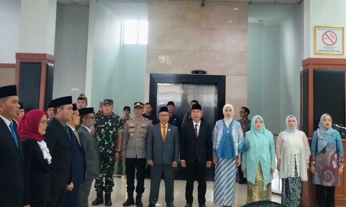 Pemkab Bandung Barat Lantik 14 Pejabat Baru, Tegaskan Profesionalisme Birokrasi